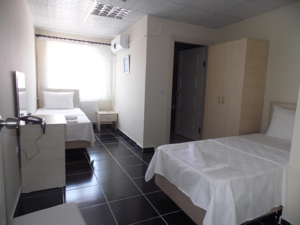 Derince Saral Otel الغرفة الصورة
