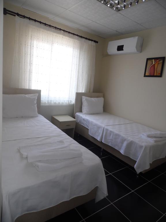 Derince Saral Otel الغرفة الصورة